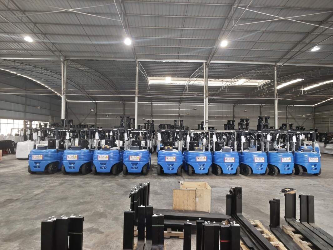 Gira donde quieras: montacargas eléctrico triciclo(Figura3)