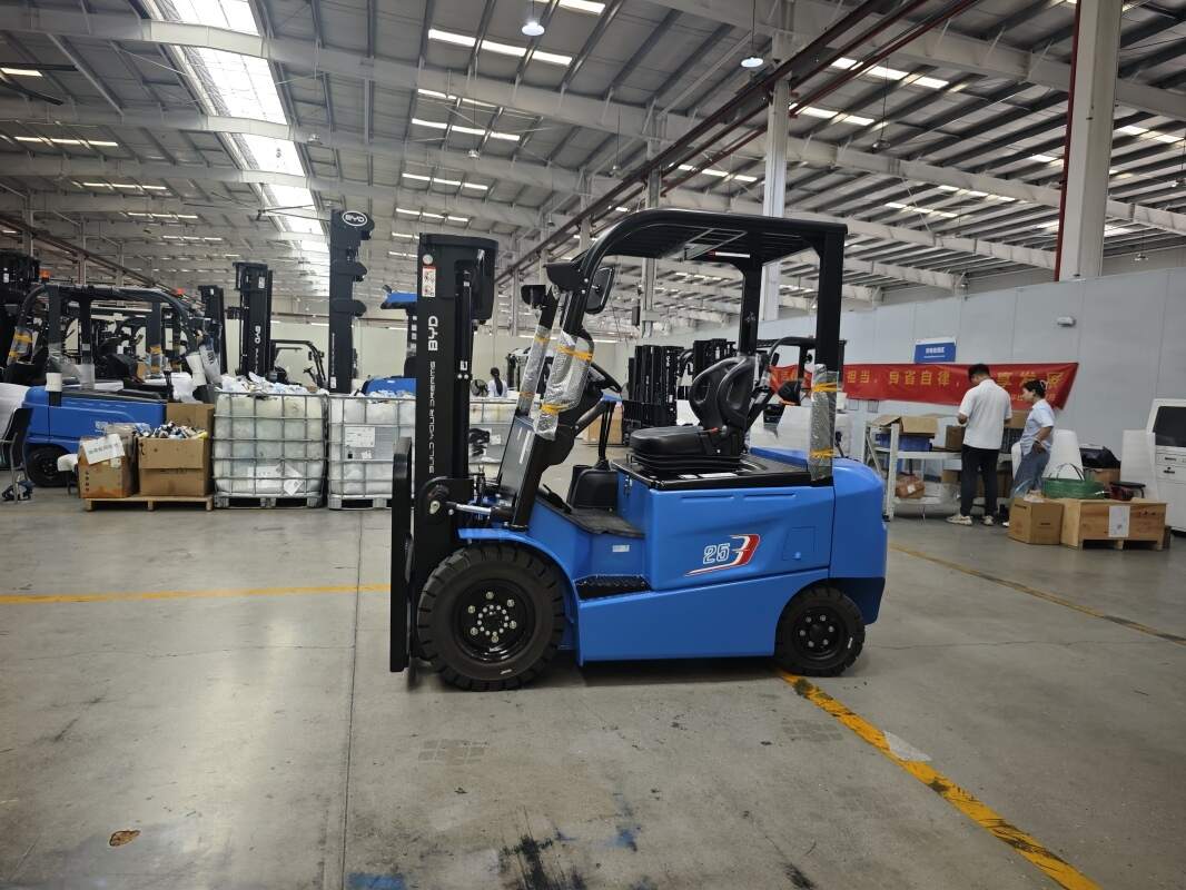 Guía para rentar un montacargas eléctrico sin errores en México(Figura1) Guía para rentar un montacargas eléctrico sin errores en México(Figura1)
