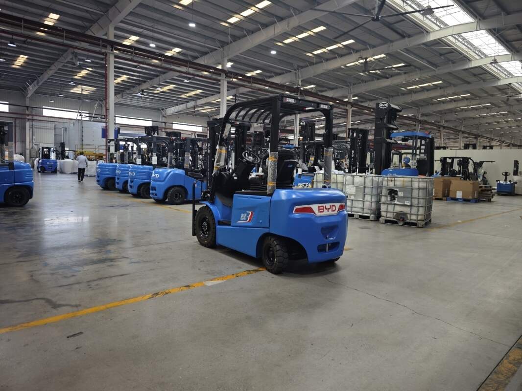 Todo sobre la batería de un carretilla elevadora eléctrica en España(Figura2) Todo sobre la batería de un carretilla elevadora eléctrica en España(Figura2)